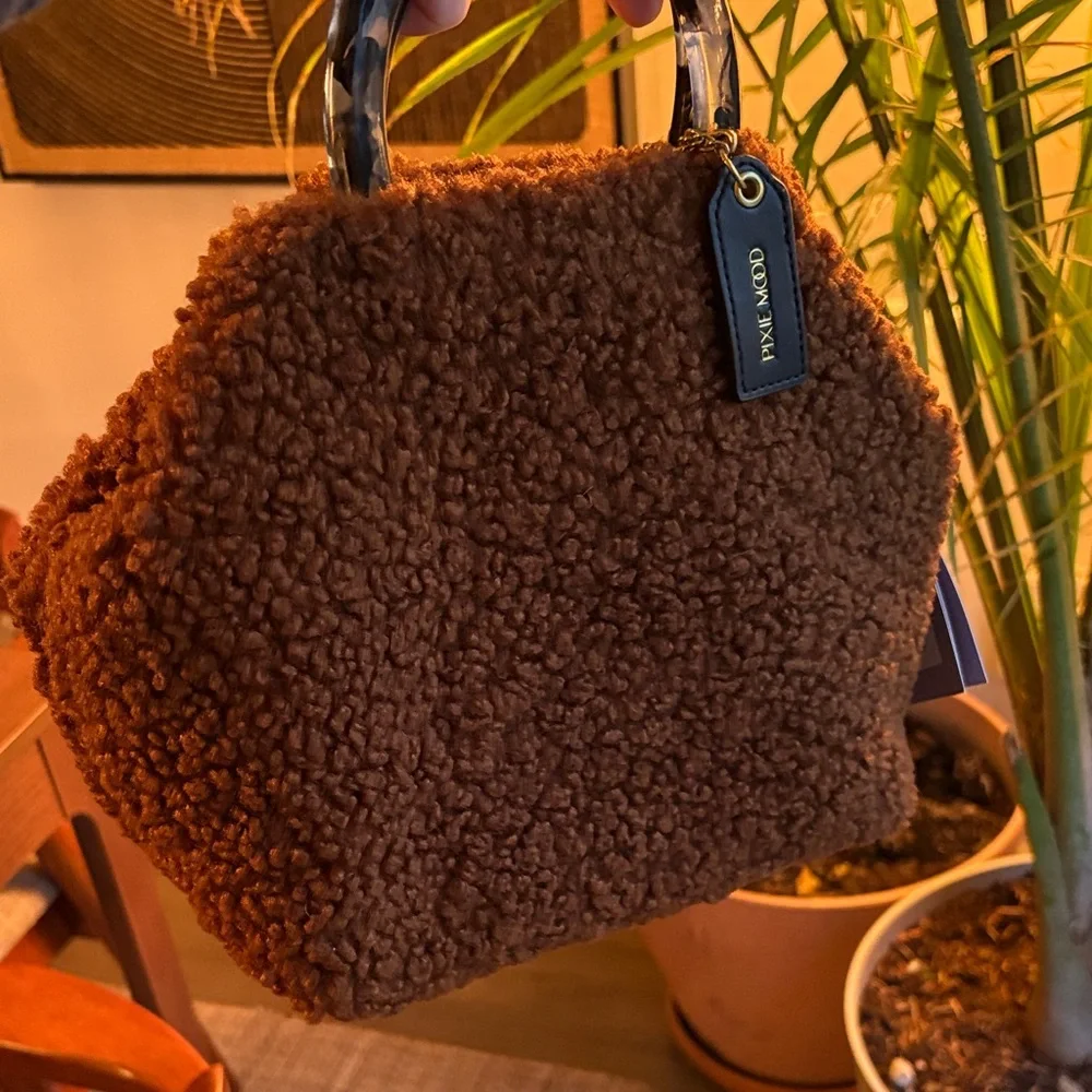 NWT PIXIE MOOD - Small Dumpling Tote in Dark Brown Shearling - Picture 10 of 15